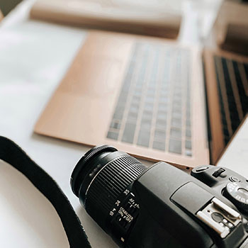 新秀独中两元，塞维利亚击败对手：足球世界的辉煌篇章